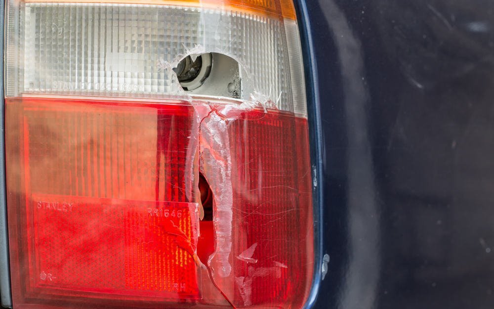 Is a Broken Tail Light Illegal? 1 is driving with a broken tail light illegal?