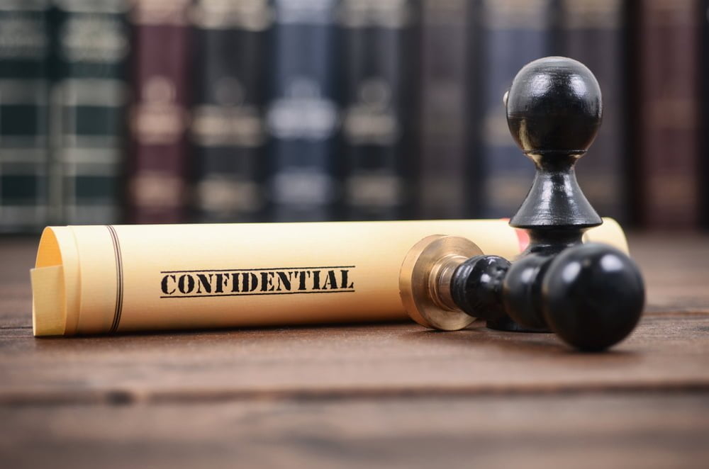 How Does Lawyer/Client Confidentiality Work? 1 lawyer confidentiality