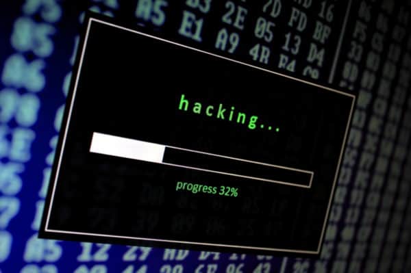 Abogado de Delitos de Cuello Blanco de San Diego 4 Imagen de computadora con la palabra inglesa "hacking."