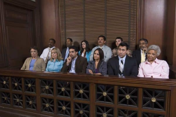 El proceso penal en California 8 un jurado en un juicio penal