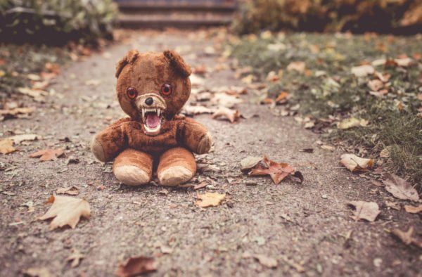 ABOGADO DE DELITOS SEXUALES EN VISTA Y SAN DIEGO 7 Oso de peluche aterrador